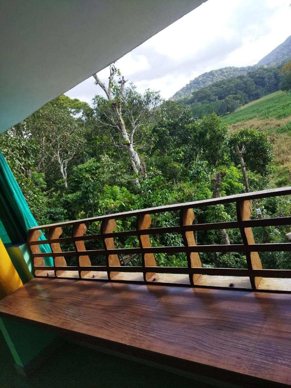 Hill Green Home Stay تيكَدِيْ المظهر الخارجي الصورة